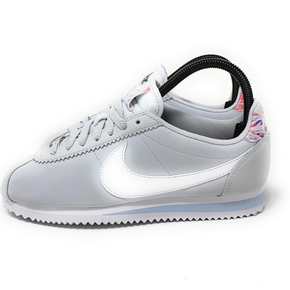WMNS Classic Cortez Nylon "Pure Platinum/White - Picture 4 of 7
